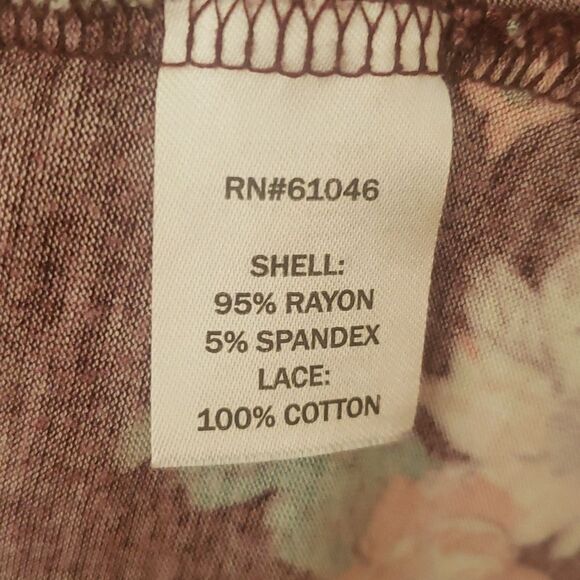 Vanity Floral Top with Lace Insets Sz M - Picture 6 of 8